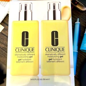 Clinique 2x 8.5 fl Oz 250 mil travel exclusive